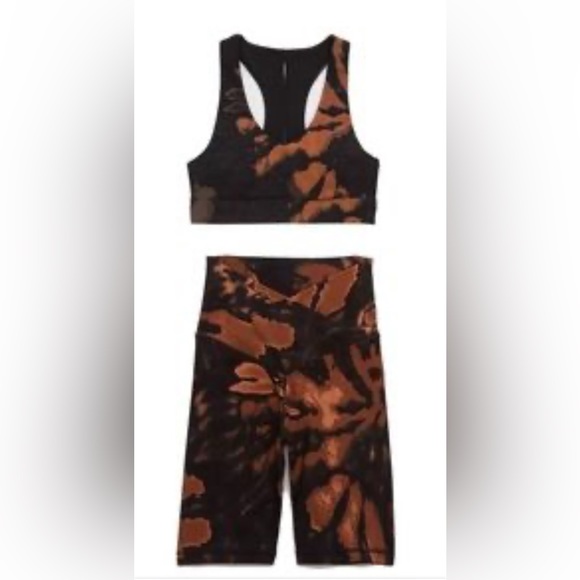 Aerie biker shorts/sports bra matching set - Picture 2 of 9